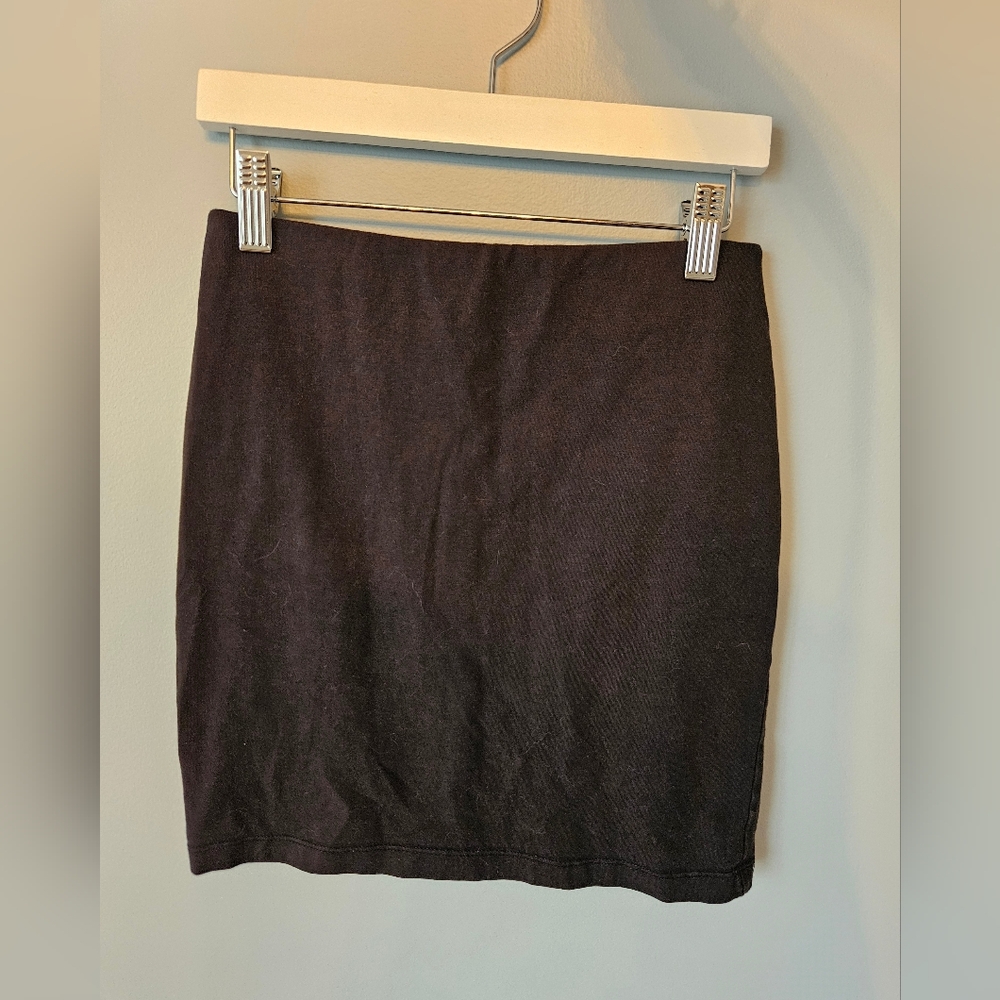 H&M Black Mini Pencil Skirt